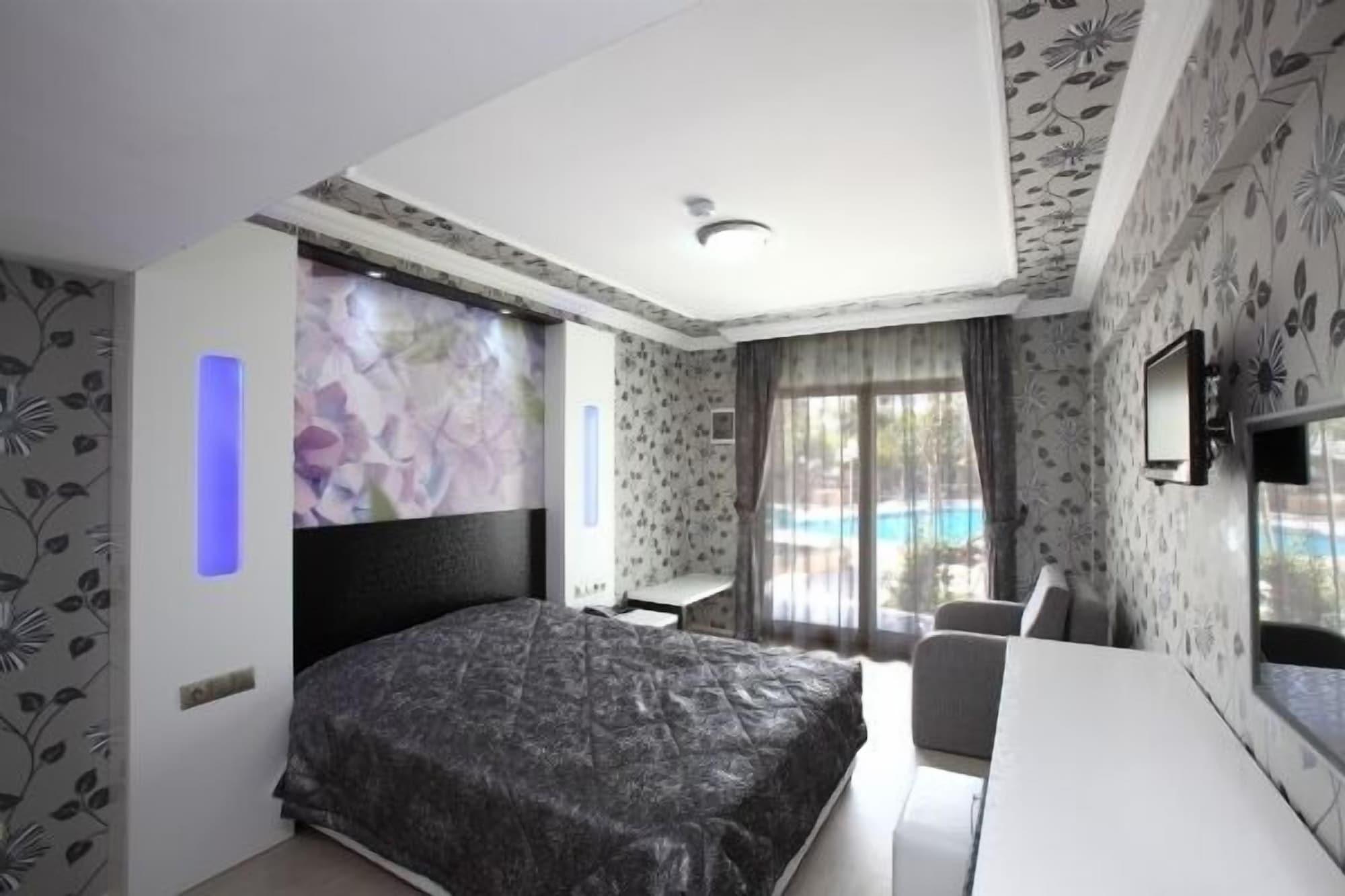 בודרום Delfi Hotel Spa & Wellness Center מראה חיצוני תמונה