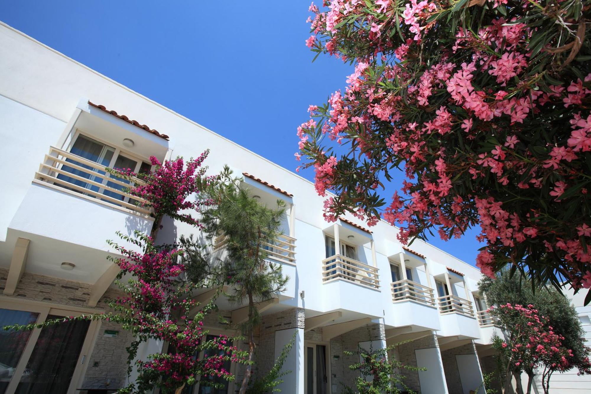 בודרום Delfi Hotel Spa & Wellness Center מראה חיצוני תמונה