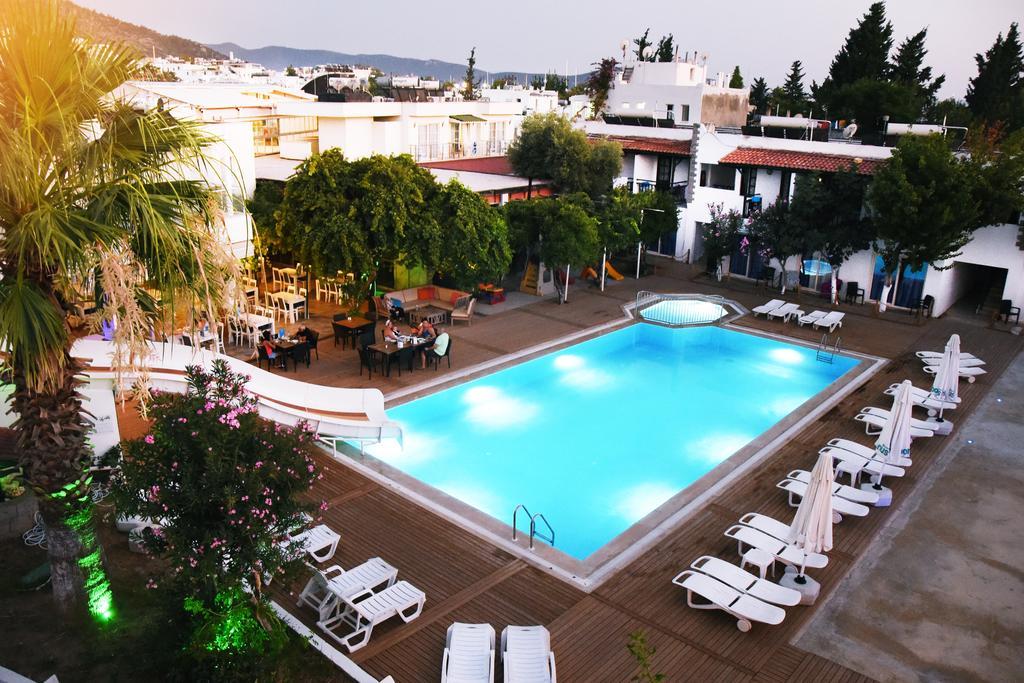 בודרום Delfi Hotel Spa & Wellness Center מראה חיצוני תמונה